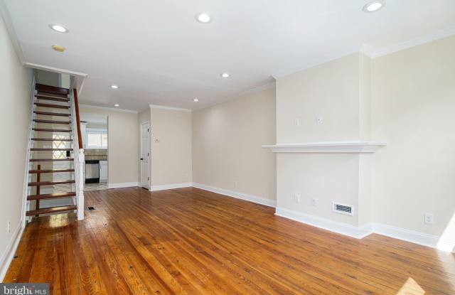 2442 S BANCROFT STREET Gallery 2