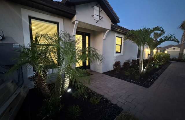 ***ESPLANADE BY THE ISLANDS***FURNISHED SEASONAL RENTAL***SEASONAL RETNAL***AMENITIES*** photos photos