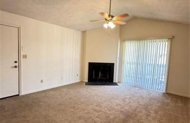 2 Bedroom 1 Bath Condo - 51 Cape Dorey Drive, Hampton, VA 23666