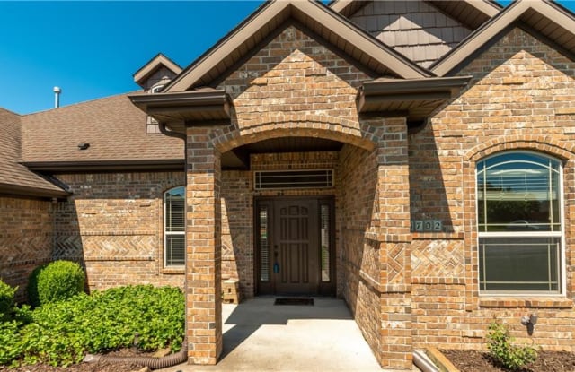 5702 66th  ST - 5702 South 66th Street, Rogers, AR 72718