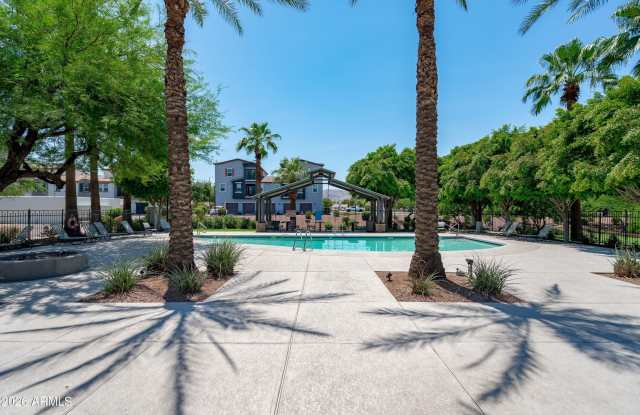 2304 E HIDALGO Avenue Gallery 2