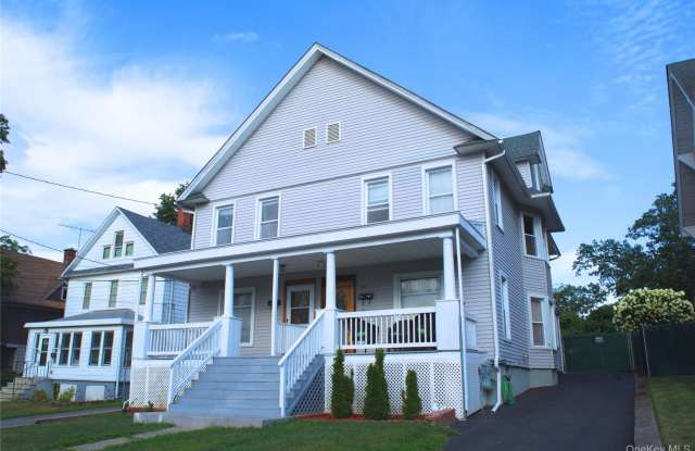 30 Royce Avenue - 30 Royce Avenue, Middletown, NY 10940