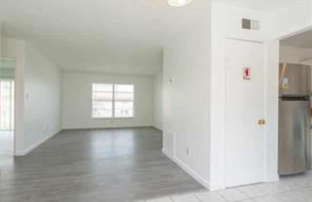 1815 Michigan Avenue Unit C - 1 Gallery 4