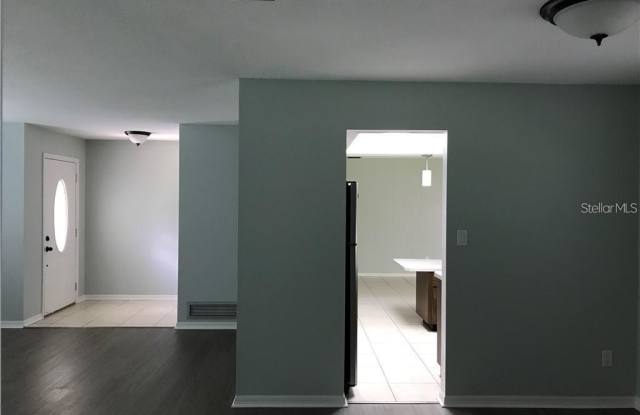 3322 LAKE ANDERSON AVENUE Gallery 2