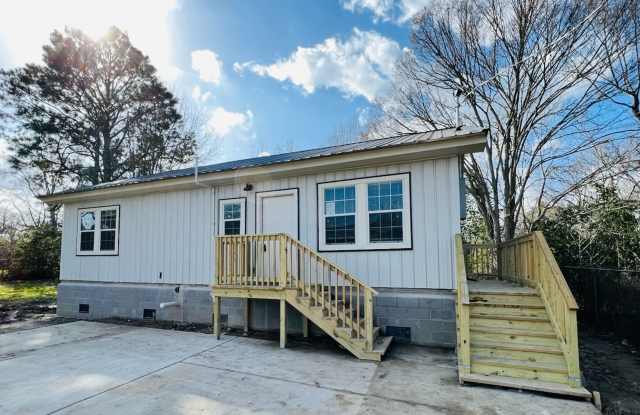 1219 N 44th Street (4 Bed/2 Bath) photos photos