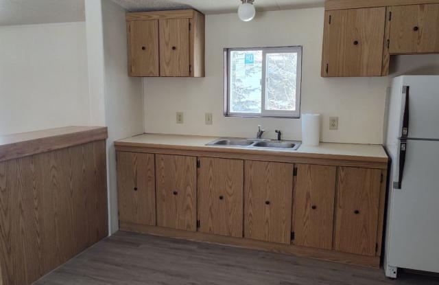 Introducing our newly redone 3 Bedroom, 2 Bath trailer home in Rugby, ND! Gallery 4