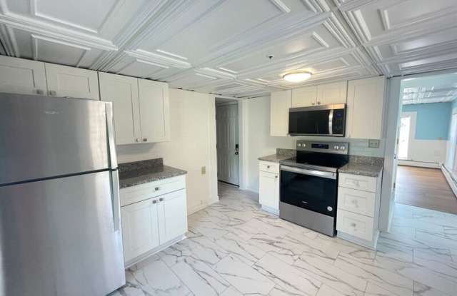 44 Main St. - 44 Main Street, Raymond, NH 03077 44 Main St. - 44 Main Street, Raymond, NH 03077