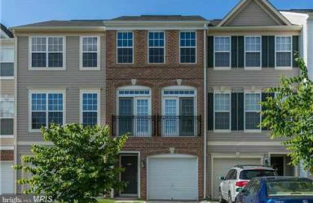 15665 JOHN DISKIN CIR #185 - 15665 John Diskin Circle, Neabsco, VA 22191