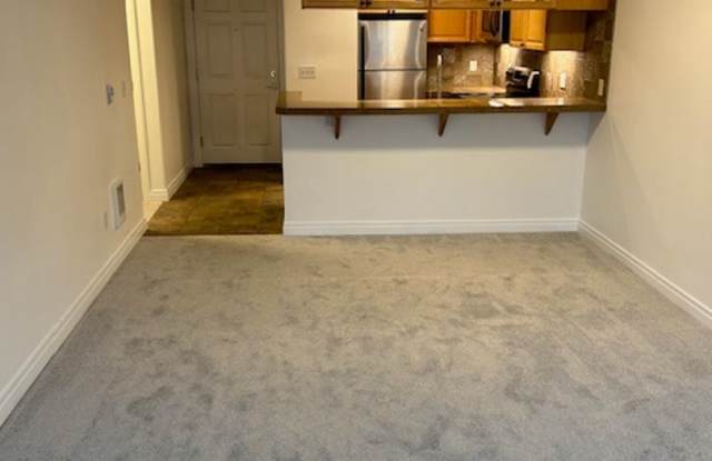 Fantastic 2 Bed 2 Bath Condo in Lake City Gallery 1