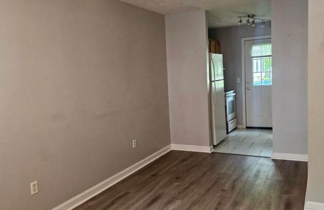 7 - Chalet Village 1615-1619 Farmer photos photos