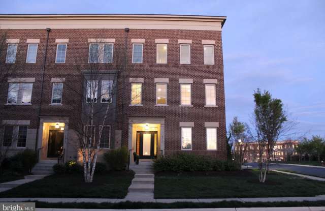 22816 BREEZY HOLLOW Drive Gallery 2