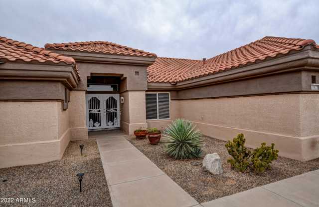 15627 W GREYSTONE Drive Gallery 2