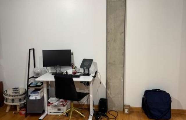 900 N Kingsbury - 900 North Kingsbury Street, Chicago, IL 60610