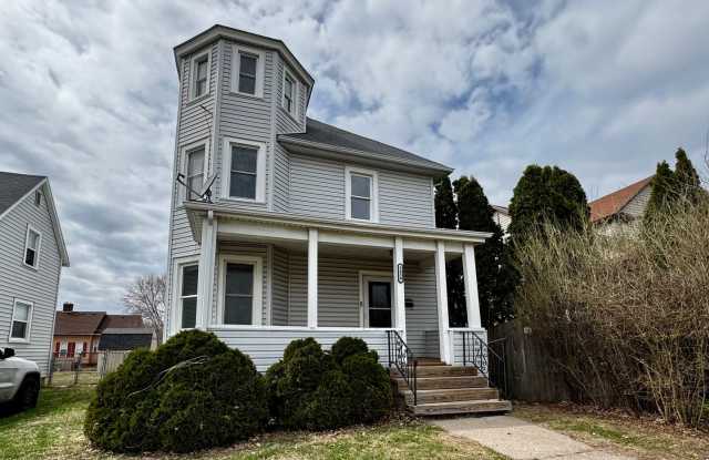 5 Bed + Bonus Room House | Across from Park | 3 Stories | $1,450 photos photos 5 Bed + Bonus Room House | Across from Park | 3 Stories | $1,450 photos photos