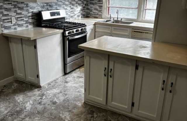 426 N Kansas Ave photos photos