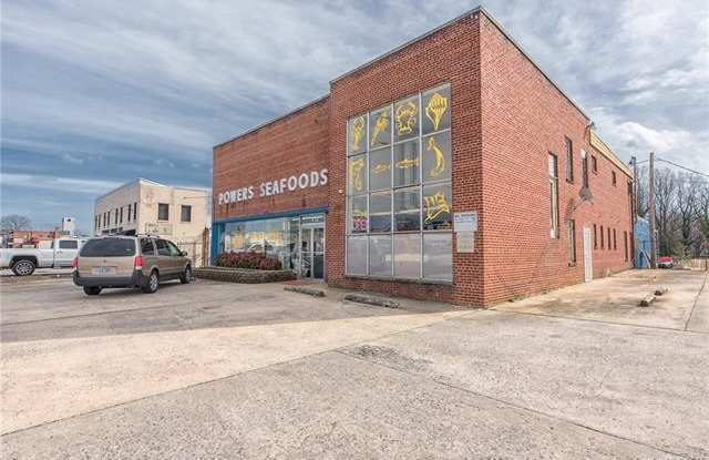 511 Franklin Boulevard W Gallery 2