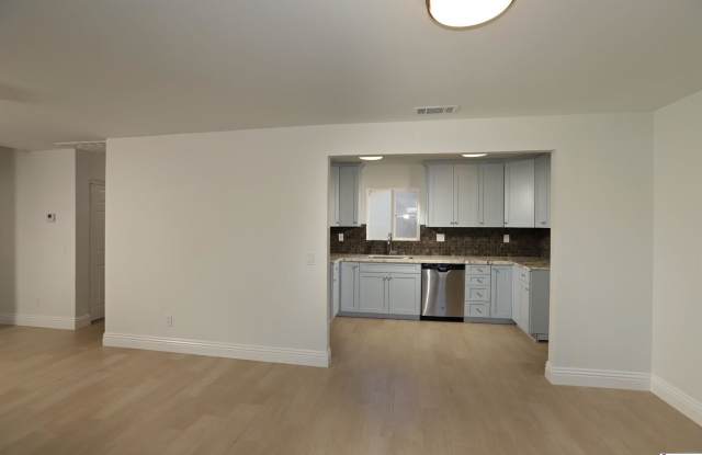 12781 Woodcock Avenue Gallery 2