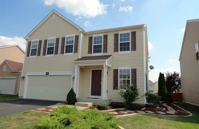 164 E Lark Avenue - 164 East Lark Avenue, Cortland, IL 60112