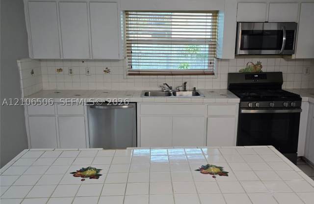 3459 SW 113th Ct Gallery 2