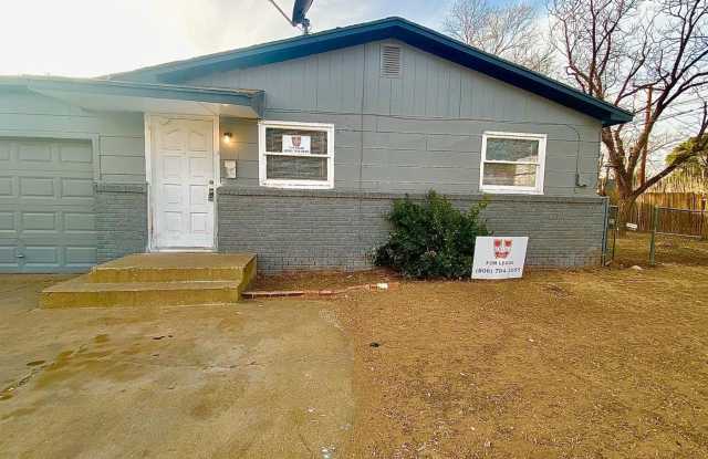 $0 First Month's Rent / $0 Deposit at Move-in photos photos