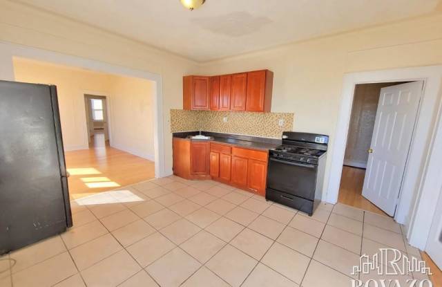 280 Renner Avenue - 280 Renner Avenue, Newark, NJ 07112