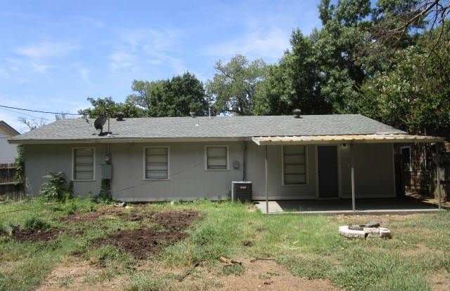 814 Milam Drive Gallery 2
