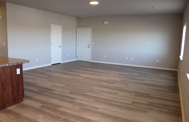 665 Heyburn Avenue West Gallery 4