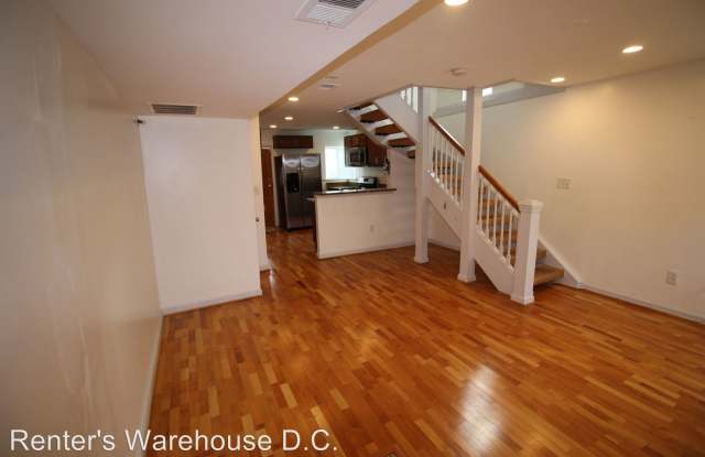 2270 Mt View Place SE Gallery 3