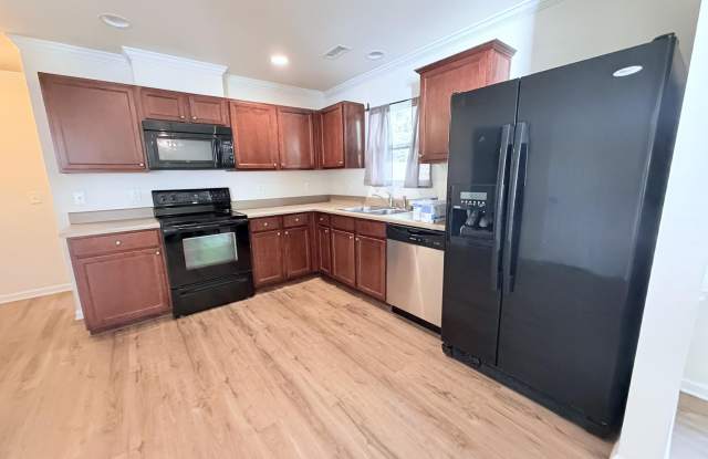 8 Duck Pond Court Gallery 4