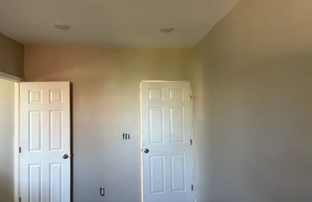 Charming 1BR Apartment in Saint Louis photos photos Charming 1BR Apartment in Saint Louis photos photos