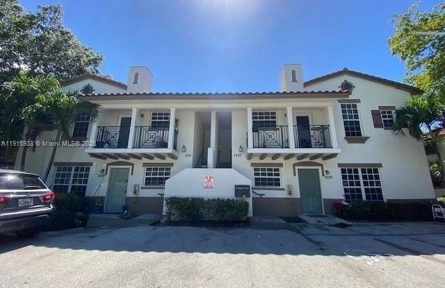 3525 NW 114th Ln photos photos