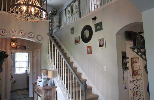 11923 Red Rust Lane Gallery 4