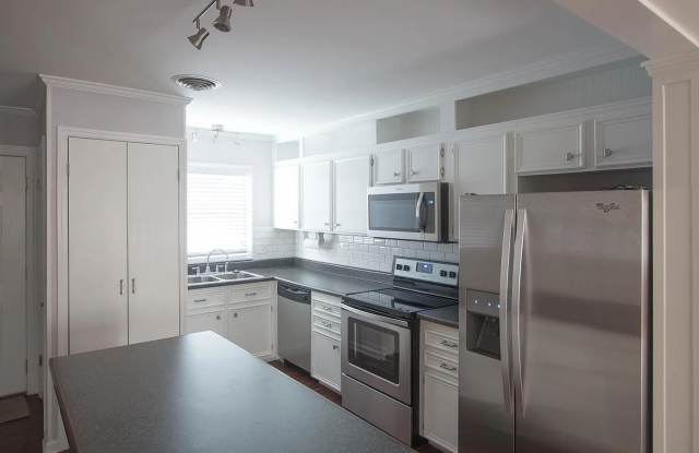 3000 Golden Rd. Unit 7 2 bedroom townhome Gallery 4