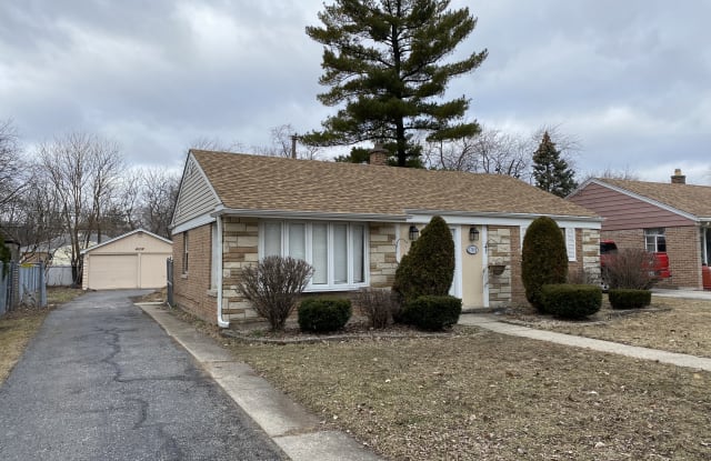 17614 Howe Avenue - 17614 Howe Avenue, Homewood, IL 60430 17614 Howe Avenue - 17614 Howe Avenue, Homewood, IL 60430