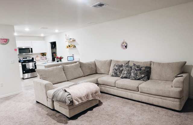 711 SE 25th Drive photos photos