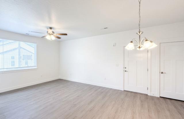 4763 S 690 West#X102 Gallery 1