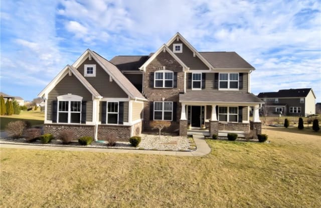 1215 Colinbrook Circle - 1215 Colinbrook Circle, Greenwood, IN 46143