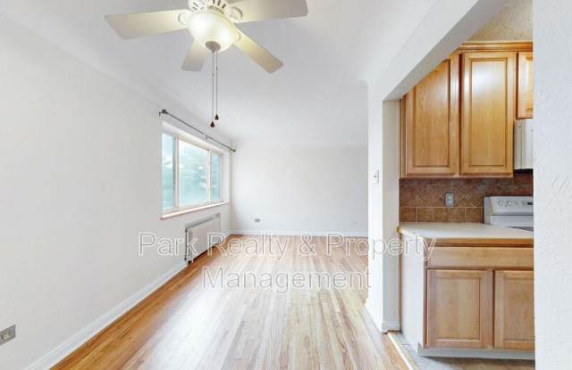 733 E 2nd Ave #304 Gallery 2