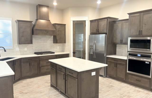 16 Hurlford Ln - 1 Gallery 4