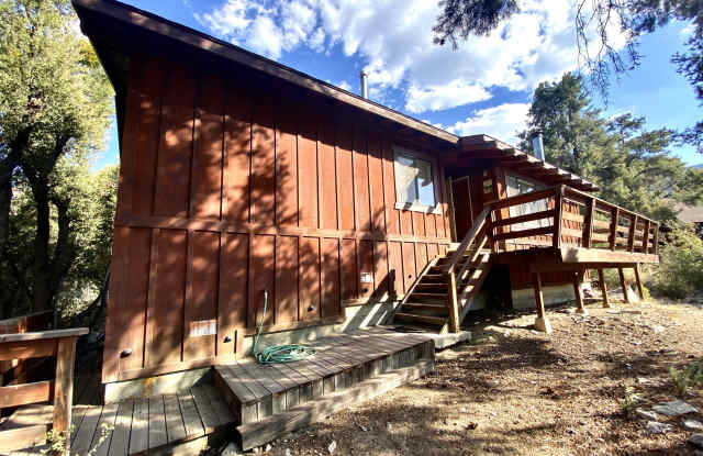 2105 Woodland Drive Gallery 2
