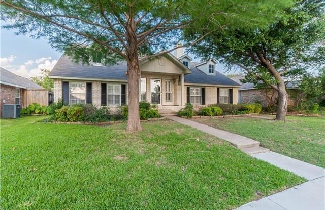 7036 Sample Drive - 7036 Sample Drive, The Colony, TX 75056