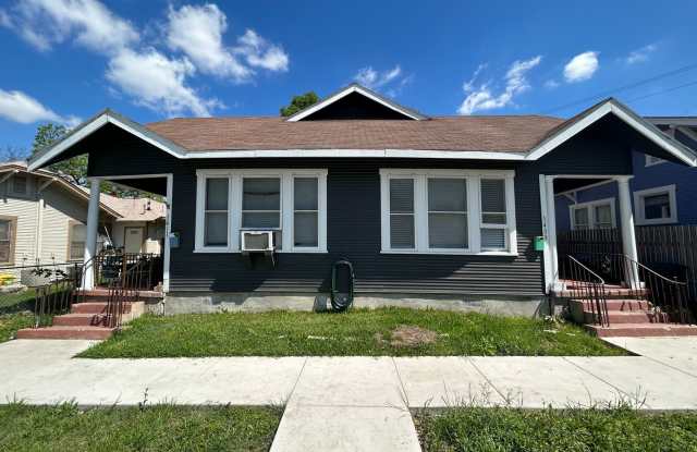 **APPLICATION RECEIVED** COMING SOON! 1 Bedroom 1 Bath Duplex Near Downtown! - 1409 West Magnolia Avenue, San Antonio, TX 78201