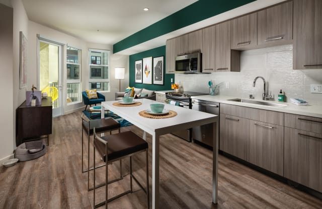 Topaz Apartments Gallery 4
