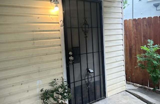 739 E ASHBY PL photos photos