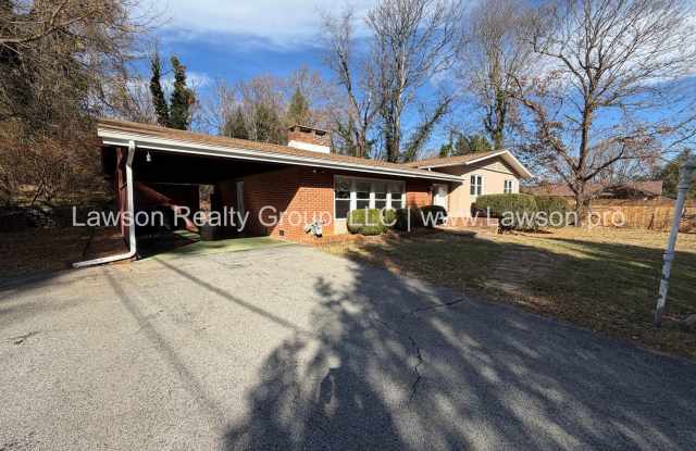 Beautiful Mid Century Modern Grandin Road Home - 3121 Grandin Road Southwest, Roanoke, VA 24018