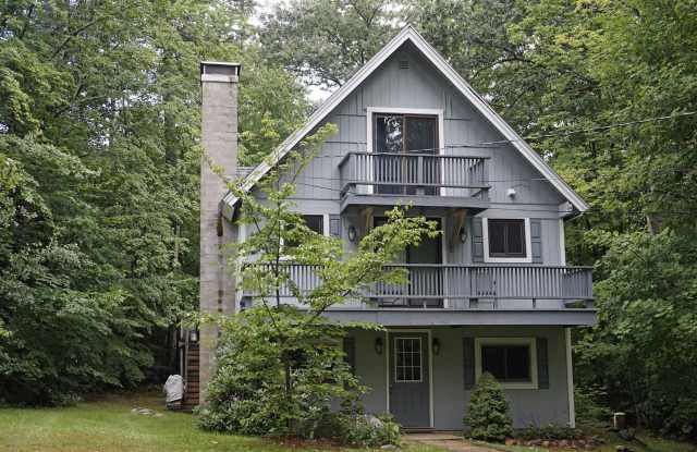 **WINTER RENTAL** Adorable Chalet - Come Spend The Winter Here! photos photos **WINTER RENTAL** Adorable Chalet - Come Spend The Winter Here! photos photos