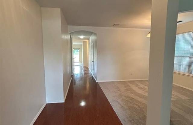 2421 Hawkwood Court Gallery 3