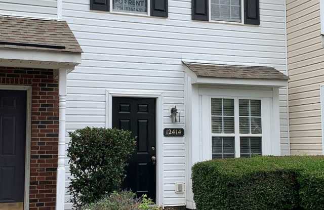 2 Bedroom Townhome in Maplecrest Complex!! photos photos