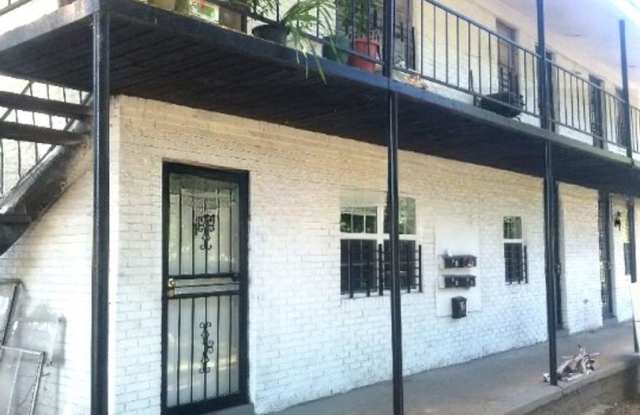 Charming 2 bedroom 1 bathroom Apartment photos photos