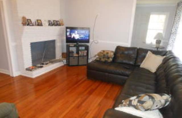 100 W Butternut Road Gallery 4